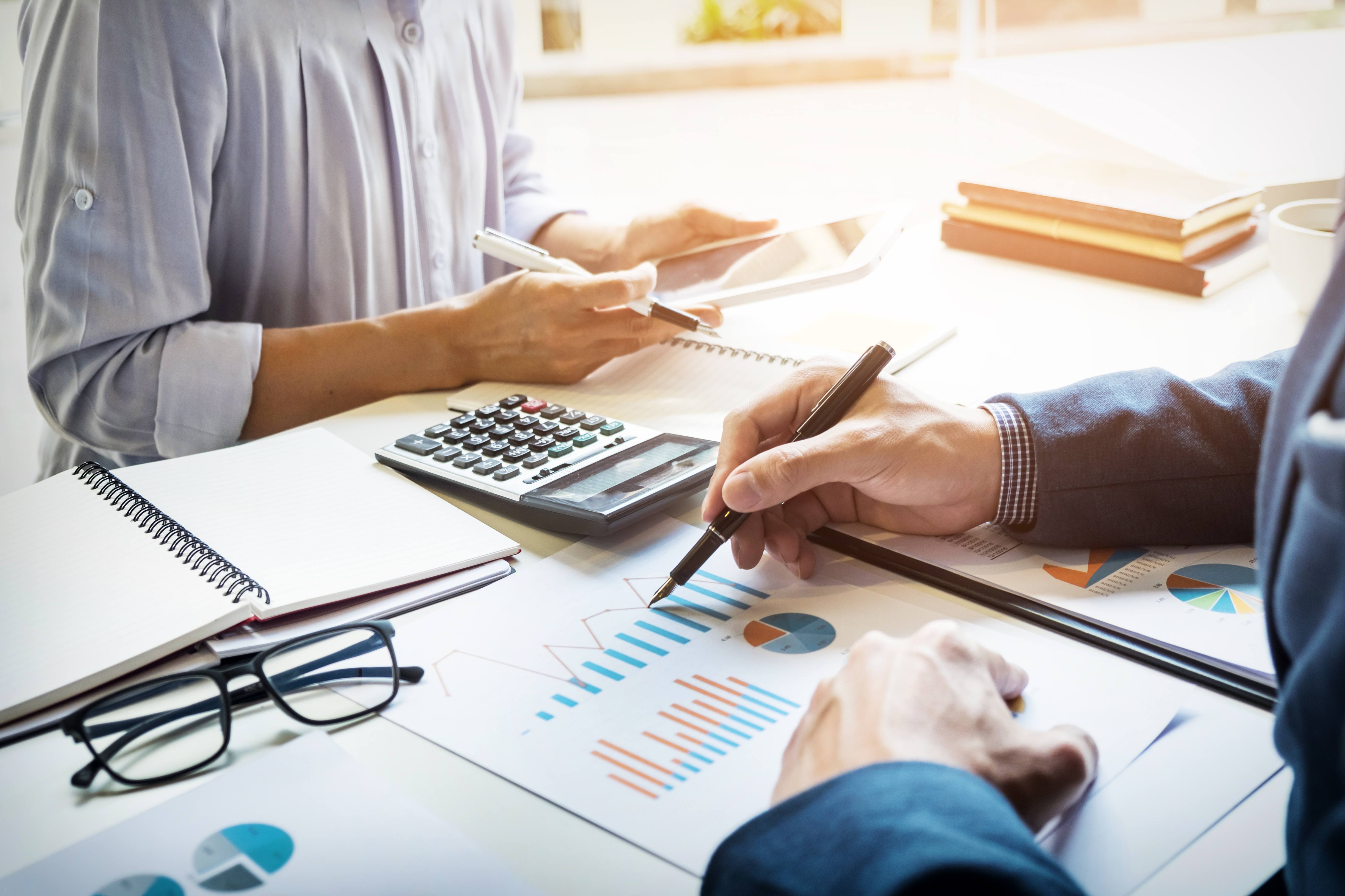 Assessoria administrativa em licitações